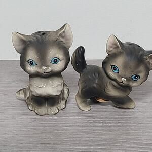 Vintage Japan Ceramic Gray Cat Playful Kittens Salt and Pepper Shakers